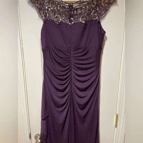 Xscape Brand Size 12 Plum Color Long Gown - Picture 10 of 13
